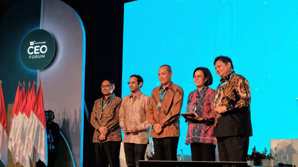 Nadim Makarim, Lilik Oetama, Sri Mulyani, Airlangga Hartarto at Kompas 100 CEO Forum